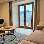 De 80m² Plein Sud Entierement Renove La Plagne